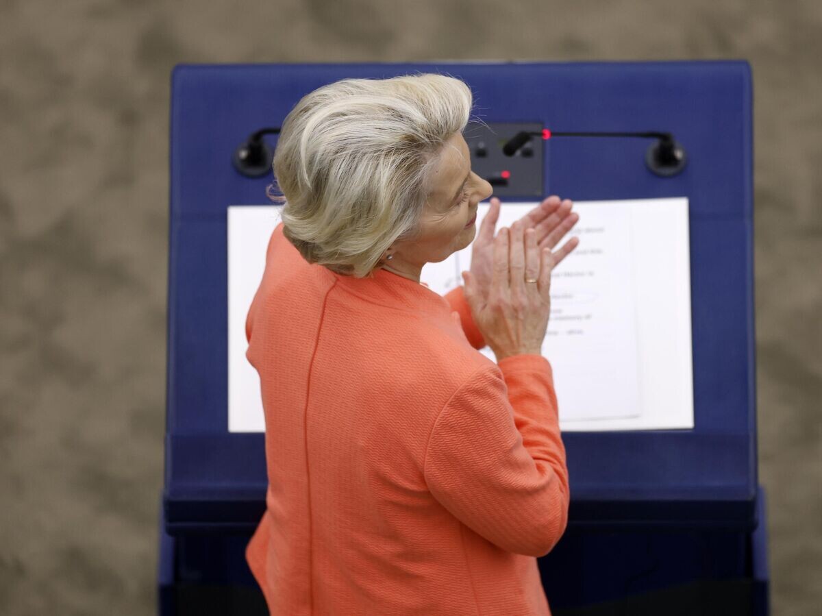 Выступление Урсулы фон дер Ляйен на сессии Европарламента с ежегодной речью о положении дел в ЕС© AP Photo / Jean-Francois Badias