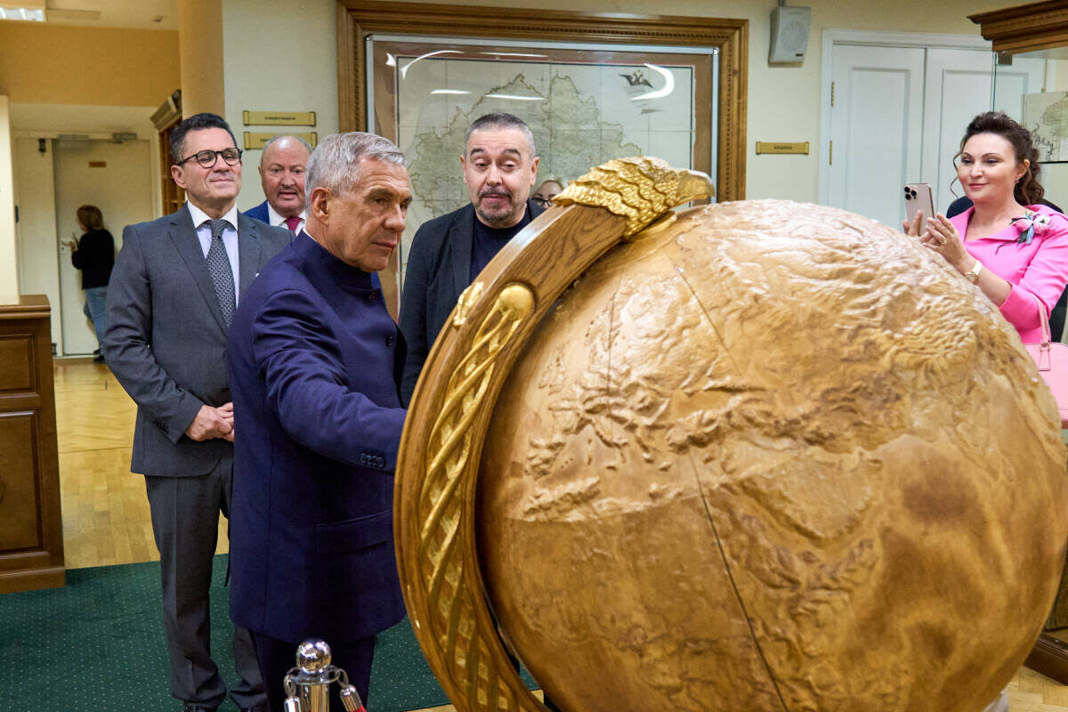 Дом Пашкова, где прошла встреча, принадлежит Российской государственной библиотеке, располагающей одним из крупнейших в мире собраний карт, атласов и глобусовФото: rais.tatarstan.ru