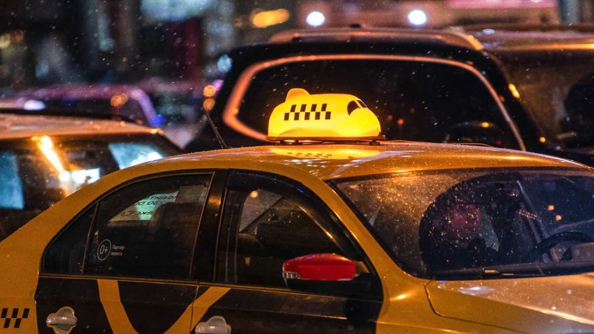    Хитрость с полисом: брянский суд объяснил, почему страховая не может аннулировать ОСАГО таксиста