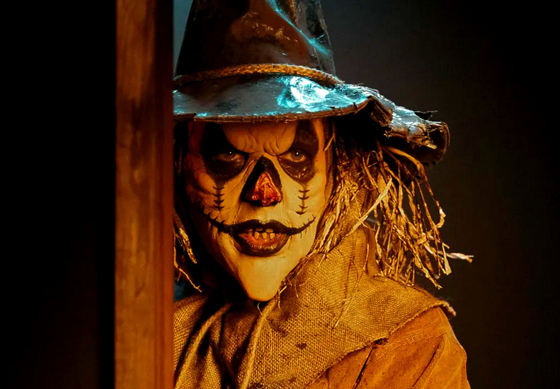 Кадр из фильма "Хэллоуин`86"(2025).