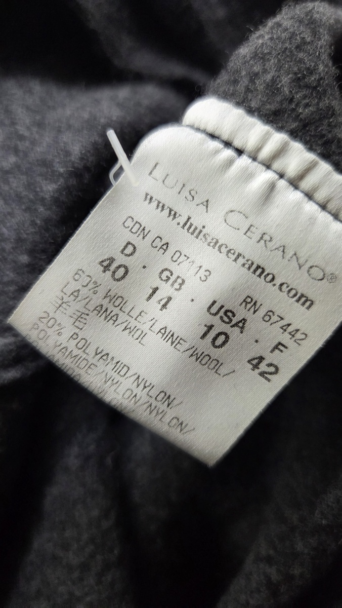 В составе 60% шерсти, 20% полиамида, 20% кашемира. 