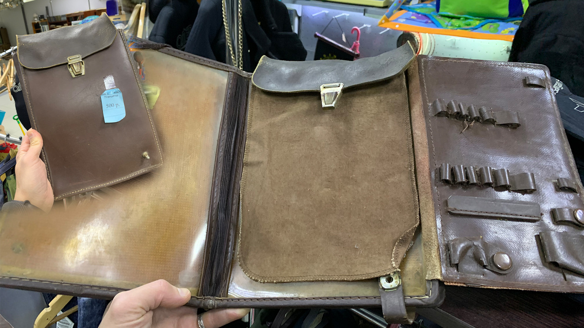 Вот такой планшет нашел в комиссионке