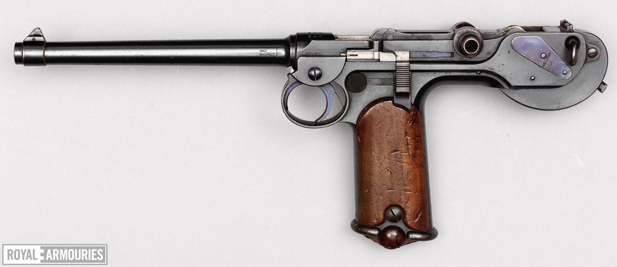 Пистолет Борхардта обр. 1893 года (ок. 1894 года). Вид слева.