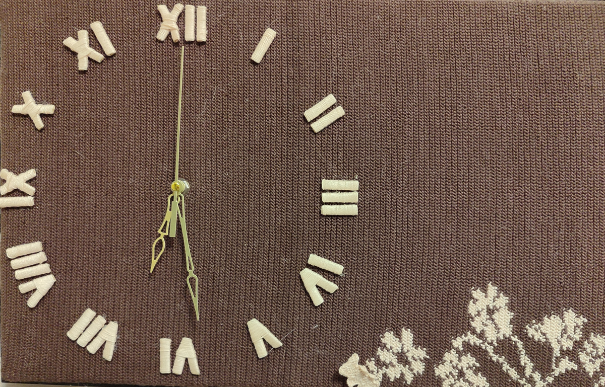 Часы с новыми стрелками