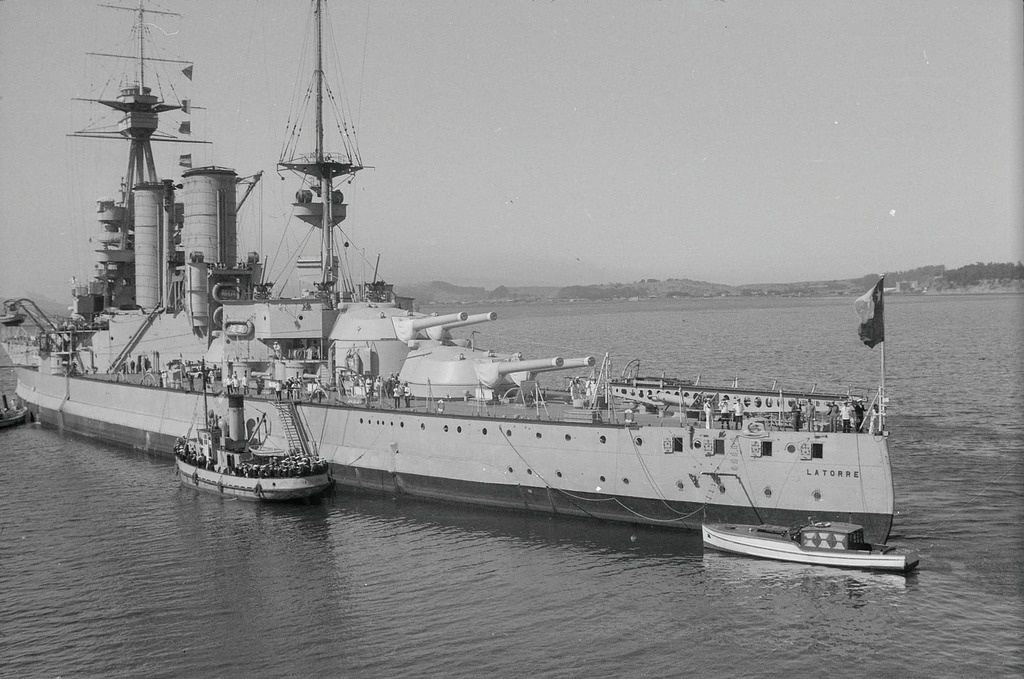 Линейный корабль "Альмиранте Латторе" прибыл в Чили, 12 апреля 1931 год.  фото из ria.ru