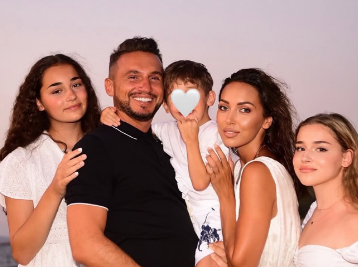 Алсу, Ян Абрамов и их дети. Фото социальные сети Алсу/@aisou_a