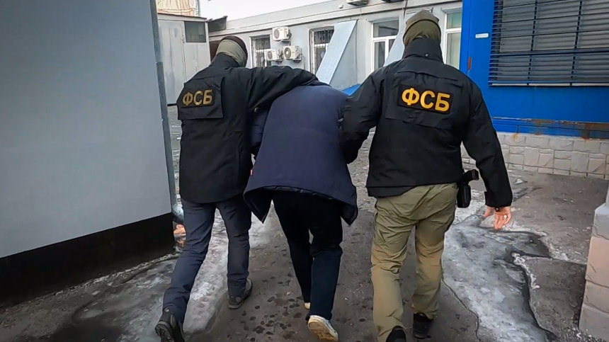    Фото: ИЗВЕСТИЯ/ЦОС ФСБ РФ; 5-tv.ru