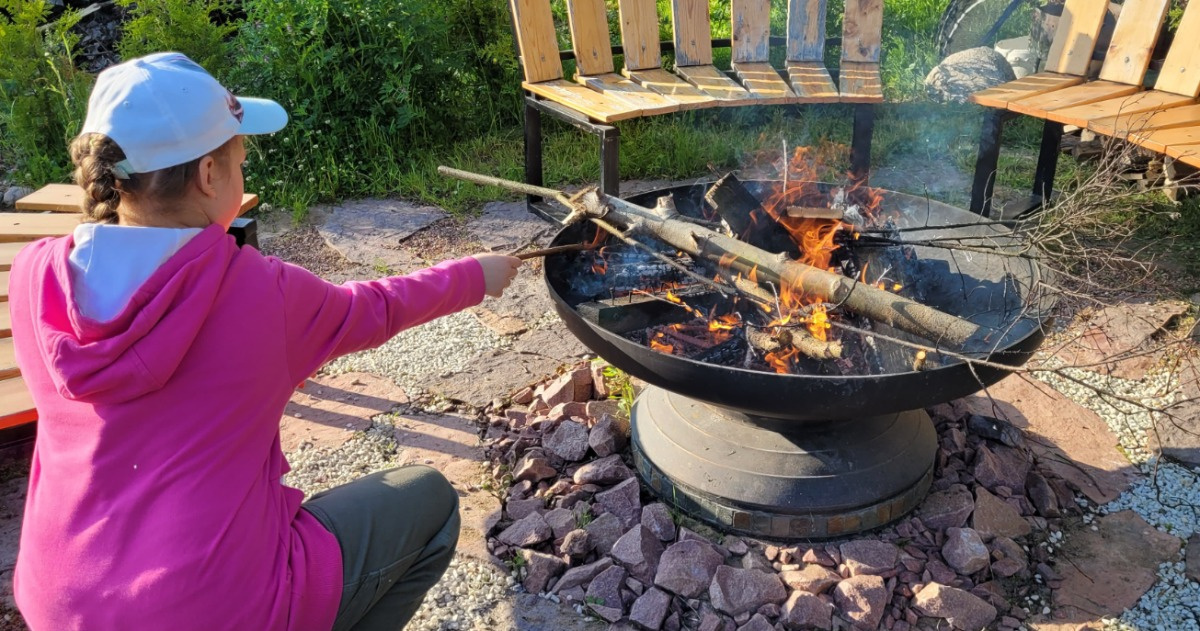 Пример помощи с розжигом костровой чаши (сасибо клиентам за фото)