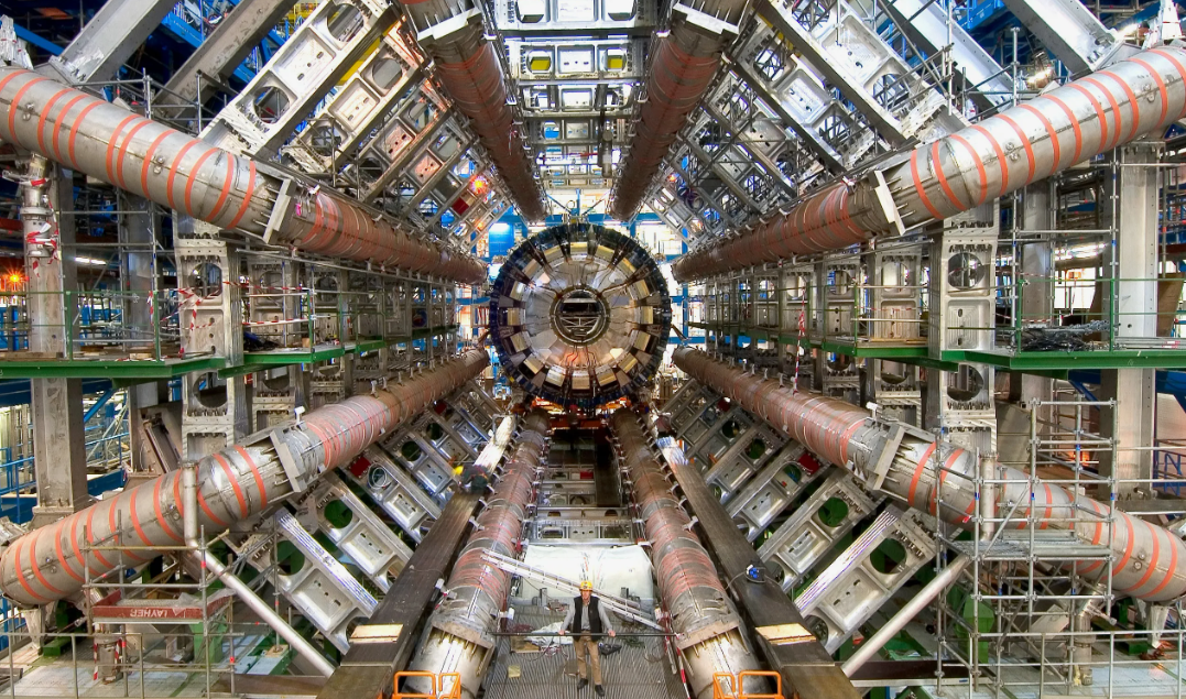 Коллайдер изнутри