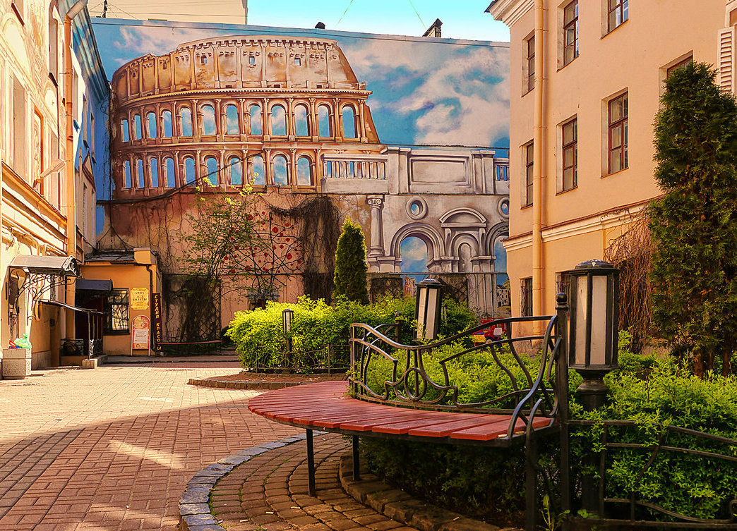 Источник: https://unbanalpeter.ru/article/dvoriki