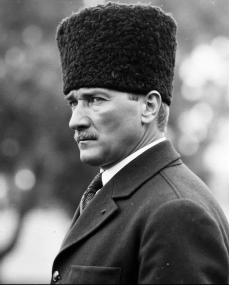 Мустафа Кемаль Ататюрк