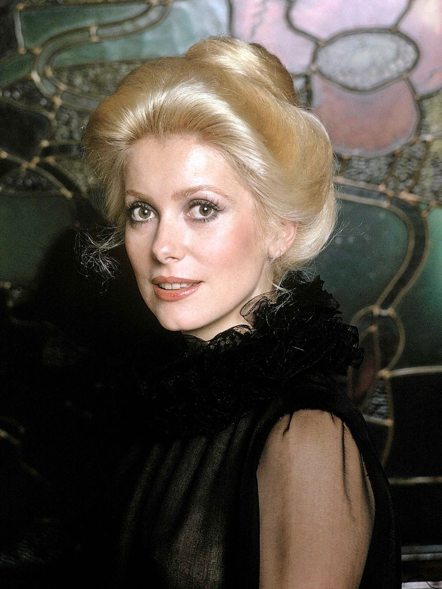 Катрин Денев: знаменитая французская актриса. Фото из Яндекс картинки