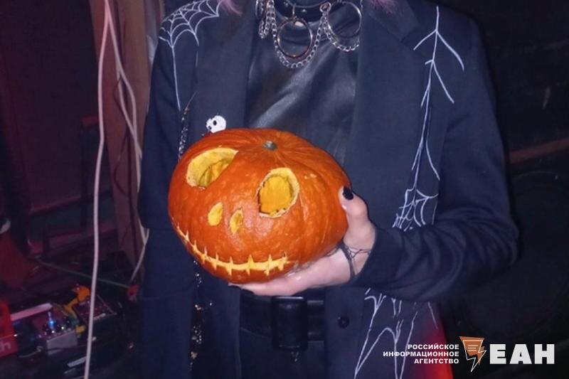    ЕАН / Тыква в честь Хэллоуина