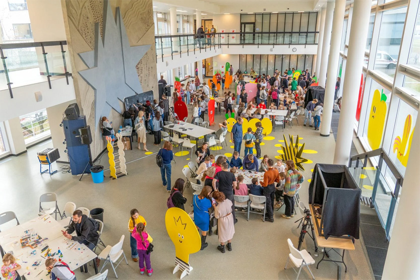     Фото: fabrika.multfest.ru