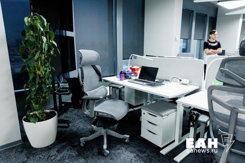    ЕАН. Рабочее место в офисе