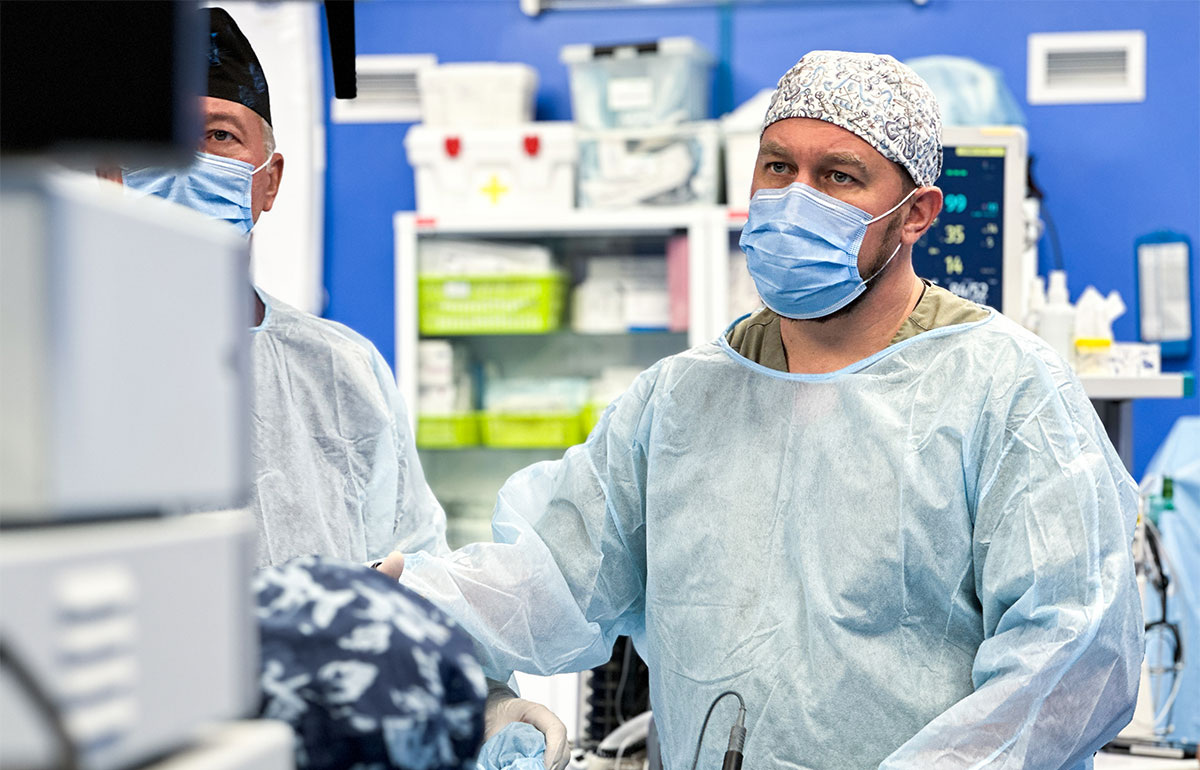 Лапароскопия. Удаление миом матки. Оперирующие врачи: Перфильев Артем Борисович и Лобачев Григорий Викторович. Эль-клиник на Сходне.