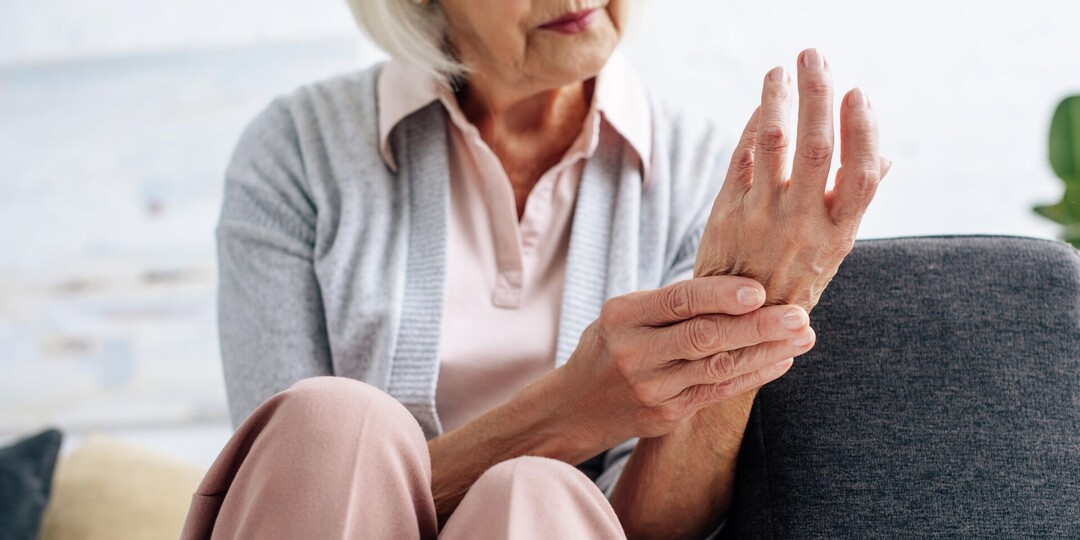 Суставы болят? Разбираемся, почему и что можно сделать