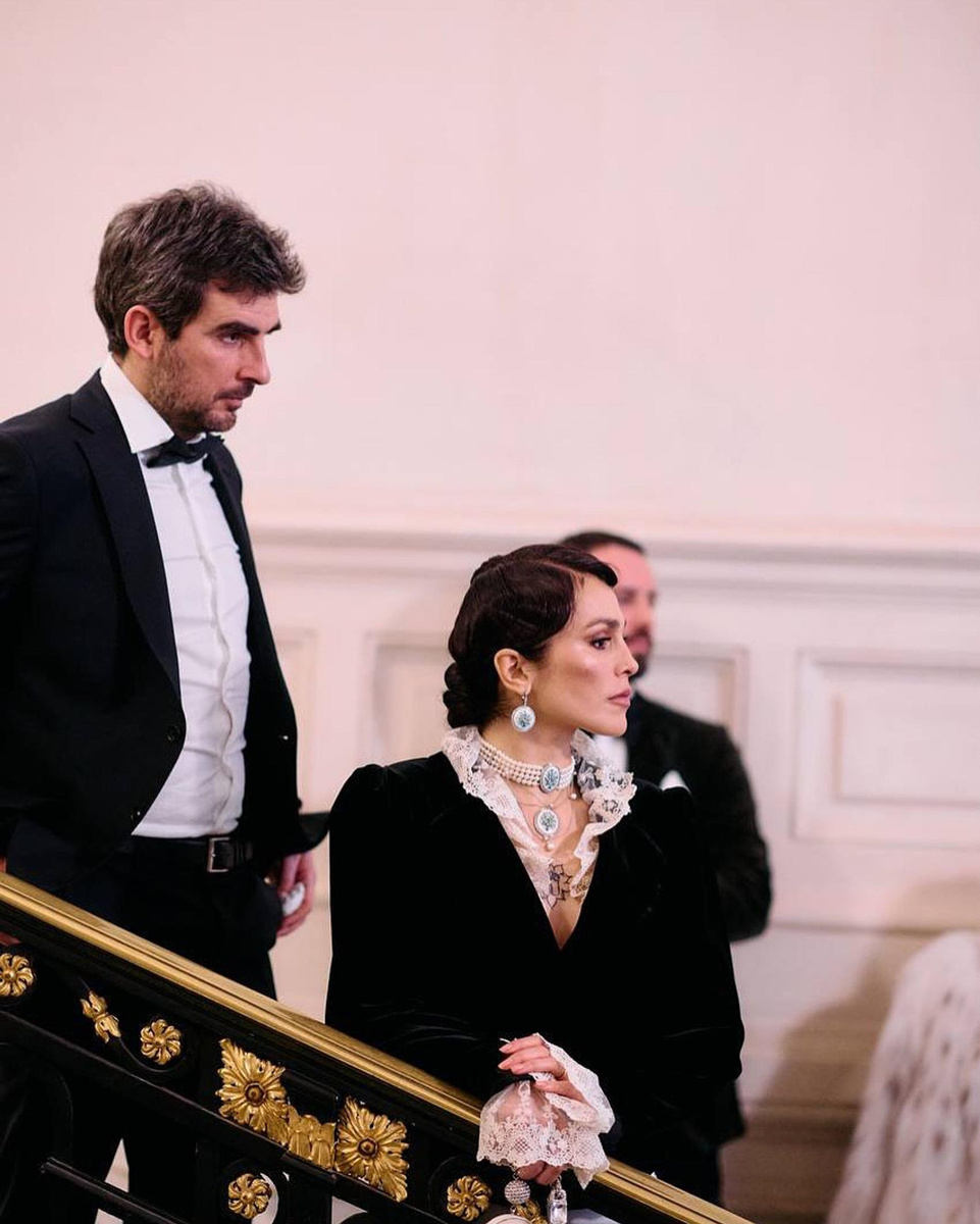     Сати Казанова с мужем Стефано Тиоццо. Фото: Инстаграм (запрещён в РФ) @satikazanova