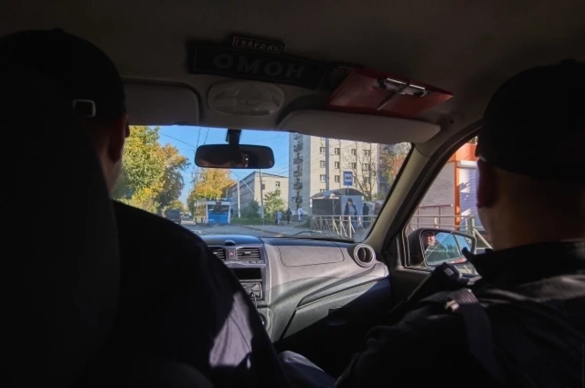    Нетрезвый новосибирец пытался пробраться в чужой дом