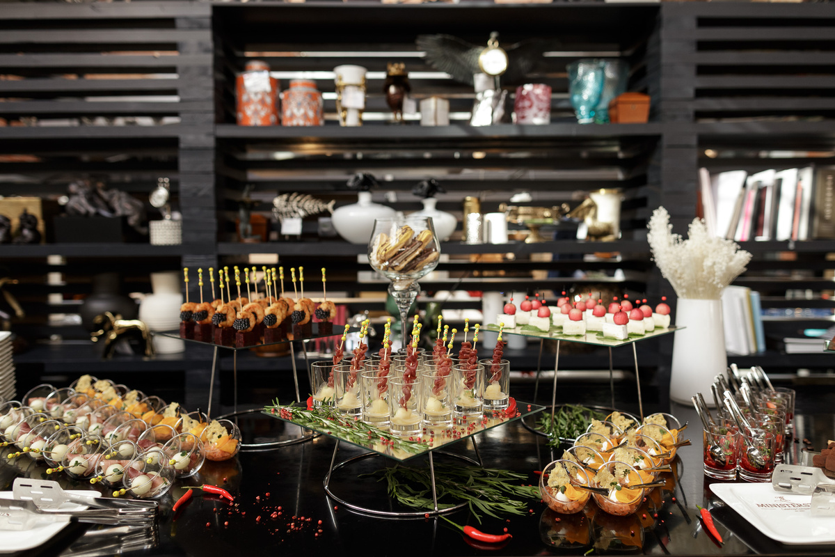 Доставка готовых наборов канапе и верринов - shop.m-catering.ru