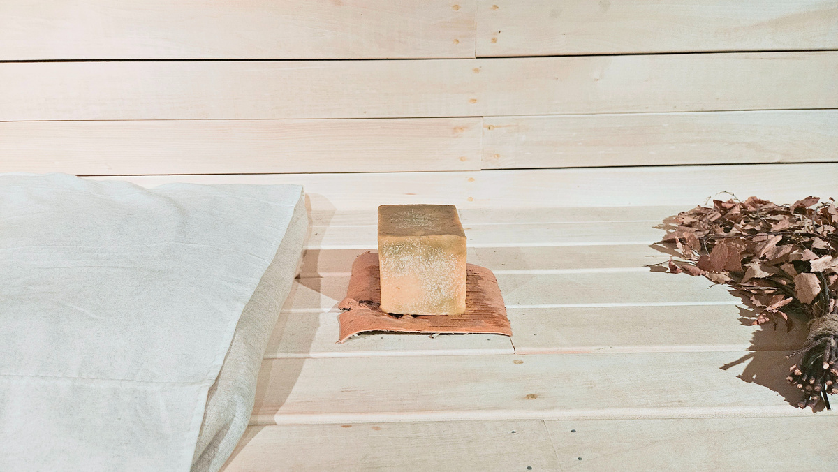 Образец мыла , которым мылся отец Ивана Великого