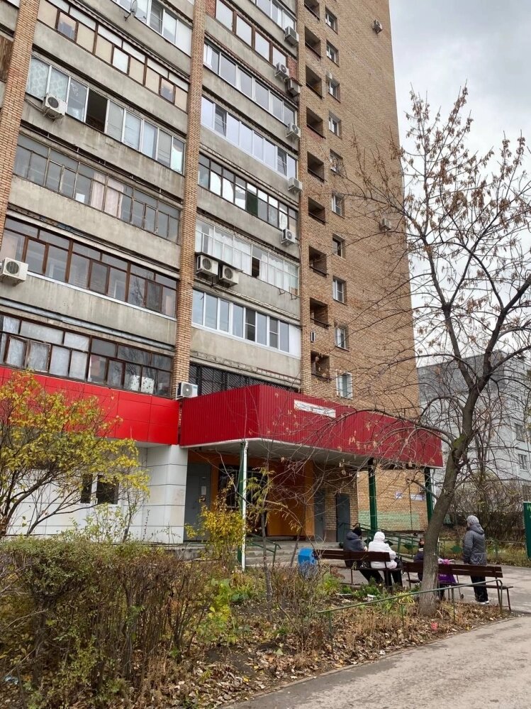    Злополучный дом, у подъезда которого нашли тело школьницы. Фото: АиФ в Самаре/ Елизавета Храмова