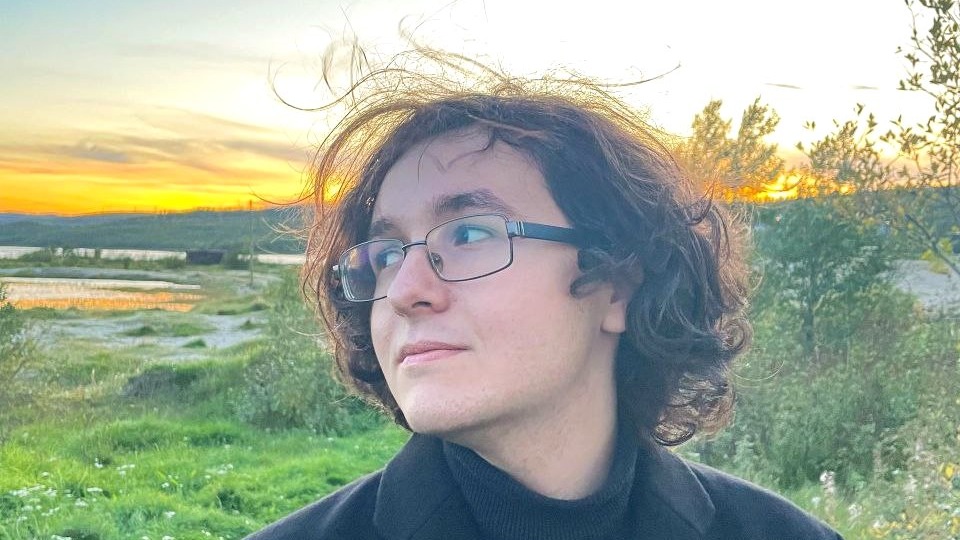 Заряжает позитивом и придаёт сил: студенческая жизнь второкурсника Алексея Майструка