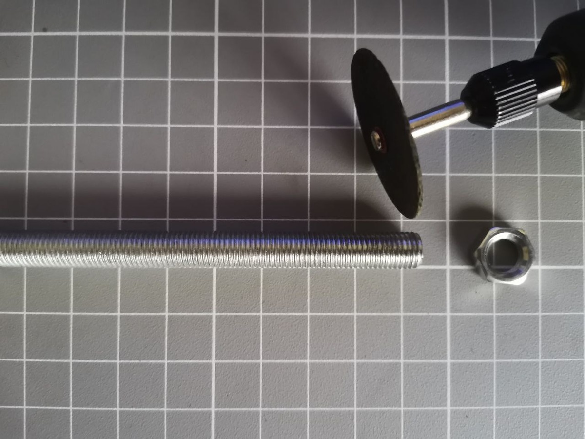 Вход резьбы будет повреждён и гайка точно не накрутится