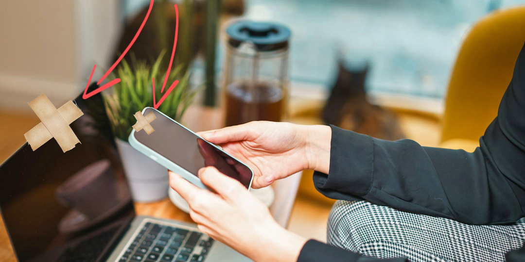 Почему камеру ноутбука заклеивают, а смартфона нет?