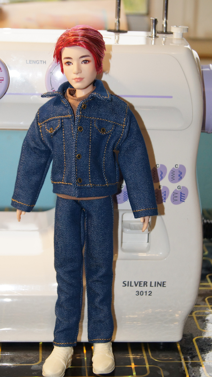 Джинсовый  костюм + футболка в подарок! Цена 550р.