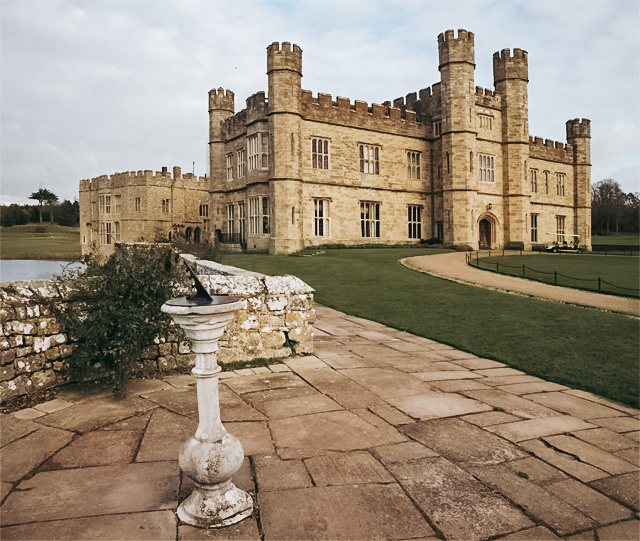 Замок Лидс прекрасен и одновременно очень загадочен