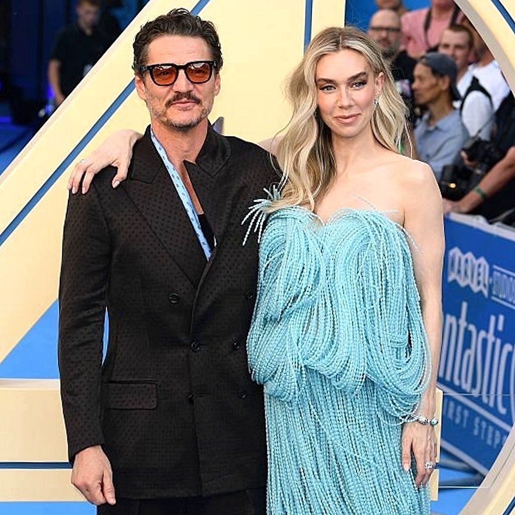 Педро Паскаль и Ванесса Кирби на мировой премьере фильма «Фантастическая четверка: Первые шаги» в Лондоне, 2025 г