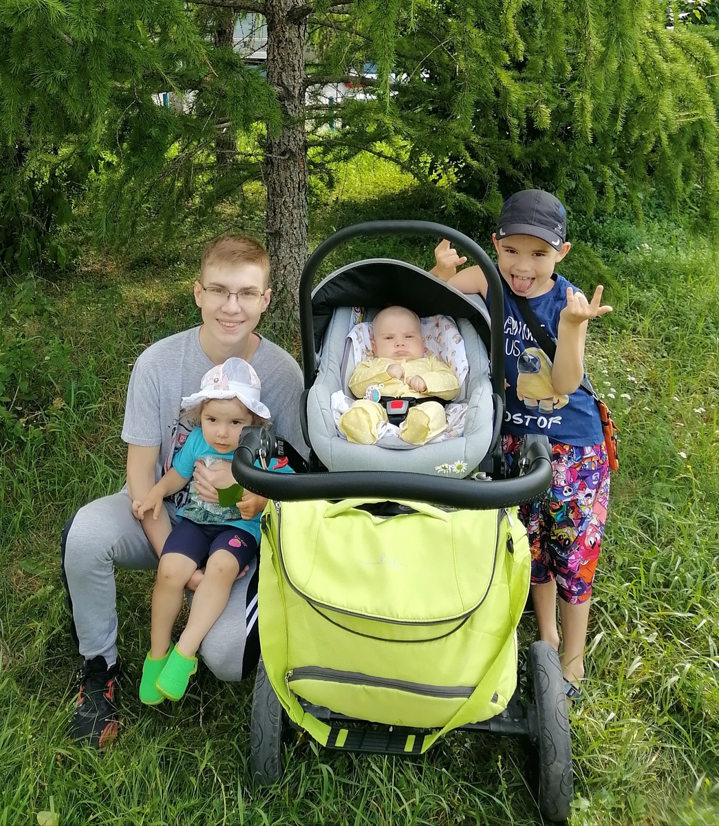 Кирилл, Элинка, Ясюша, Денис 💕