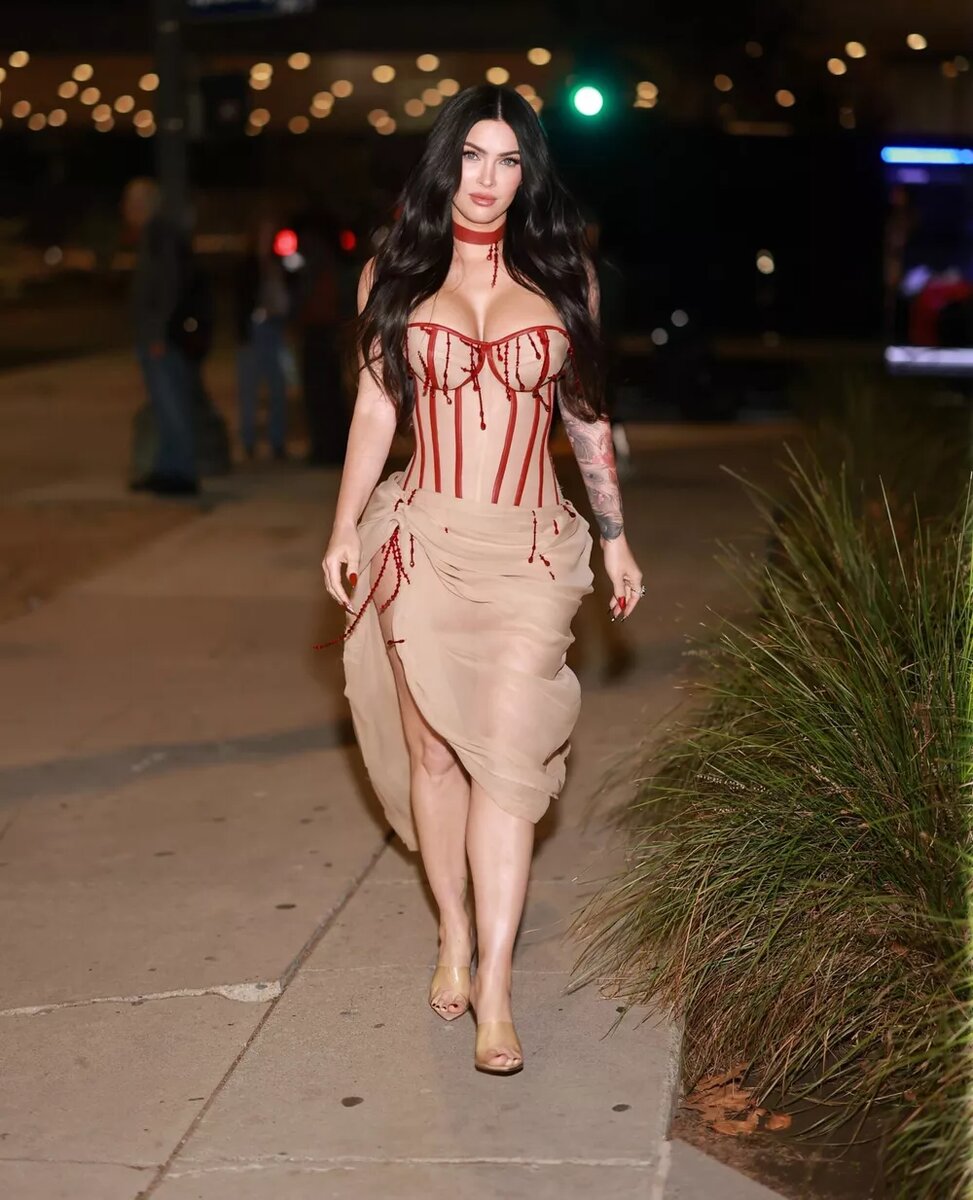 Меган Фокс📷
