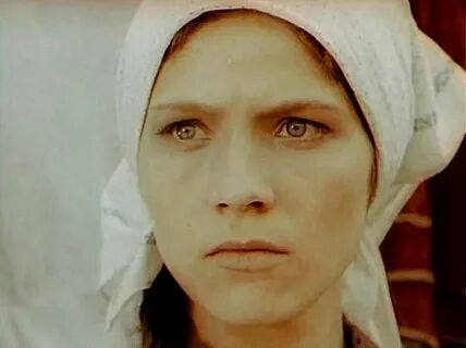 Фото из интернета. Марья Воронова из Зеленого Дола. Кадр из сериала " Тени исчезают в полдень"