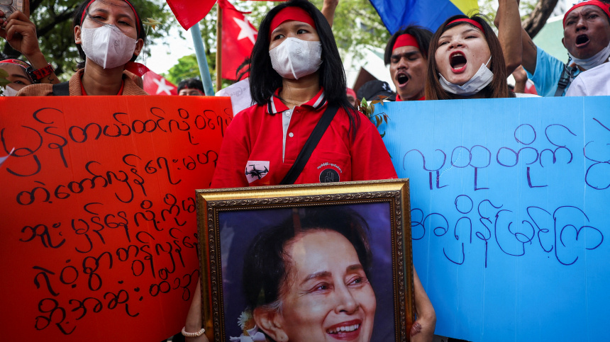    Фото: Reuters/Chalinee Thirasupa