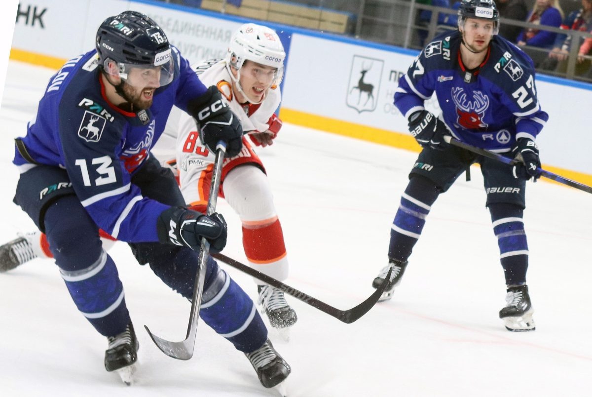    В воскресенье Егор Соколов (№ 13) в одиночку организовал четвёртый торпедовский гол, атакуя соперников в чужой зоне