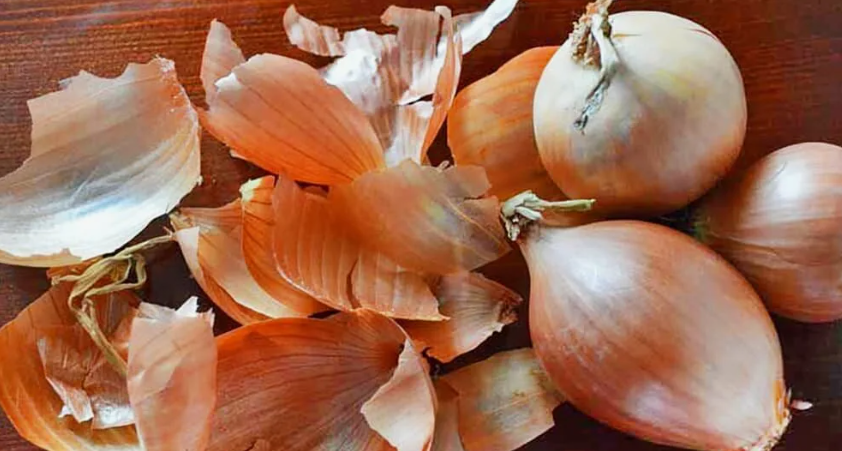 не выбрасываю луковую шелуху