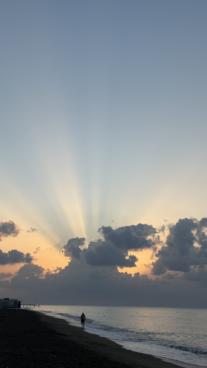 Рассвет над Анталией.