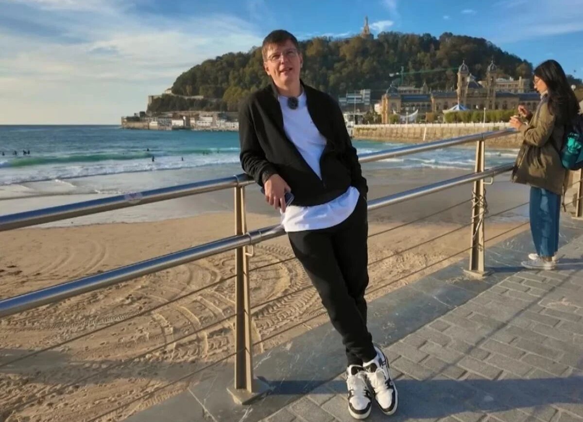     El Diario Vasco о визите Аршавина на матч «Сосьедада» Захаряна: особенный гость — возможно, даже талисман