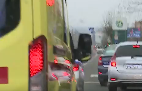     В Красноярске проверили, уступают ли водители дорогу скорым