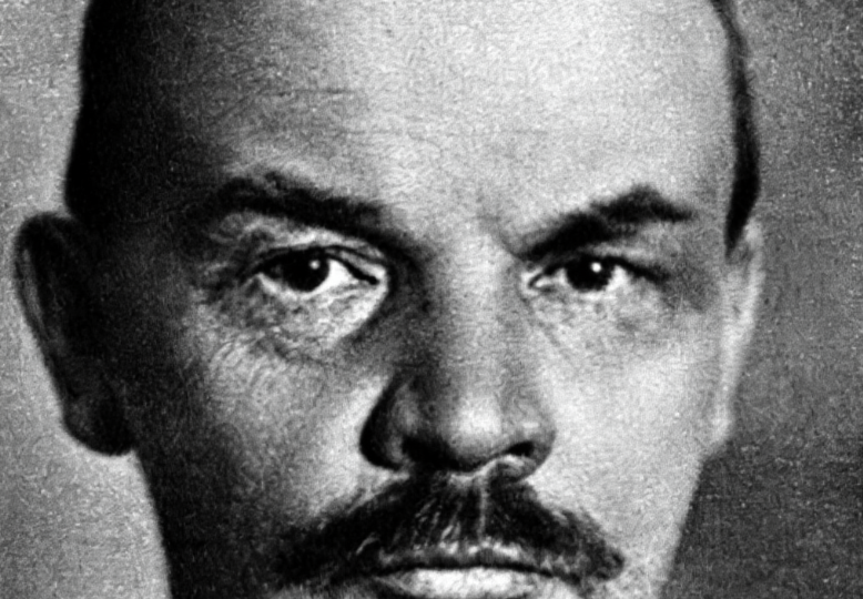 Протокол вскрытия, переписанный трижды: Как одиннадцать врачей создавали историю болезни Ленина