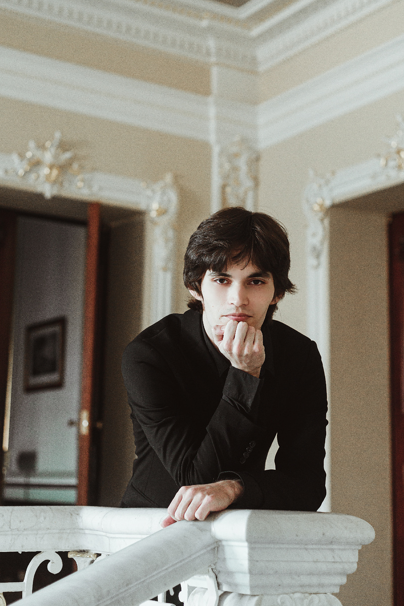 Илья Папоян