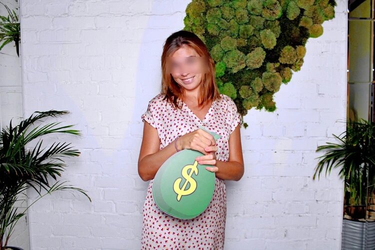 Сестру Максим убил на лестничной площадке. Фото: соцсети