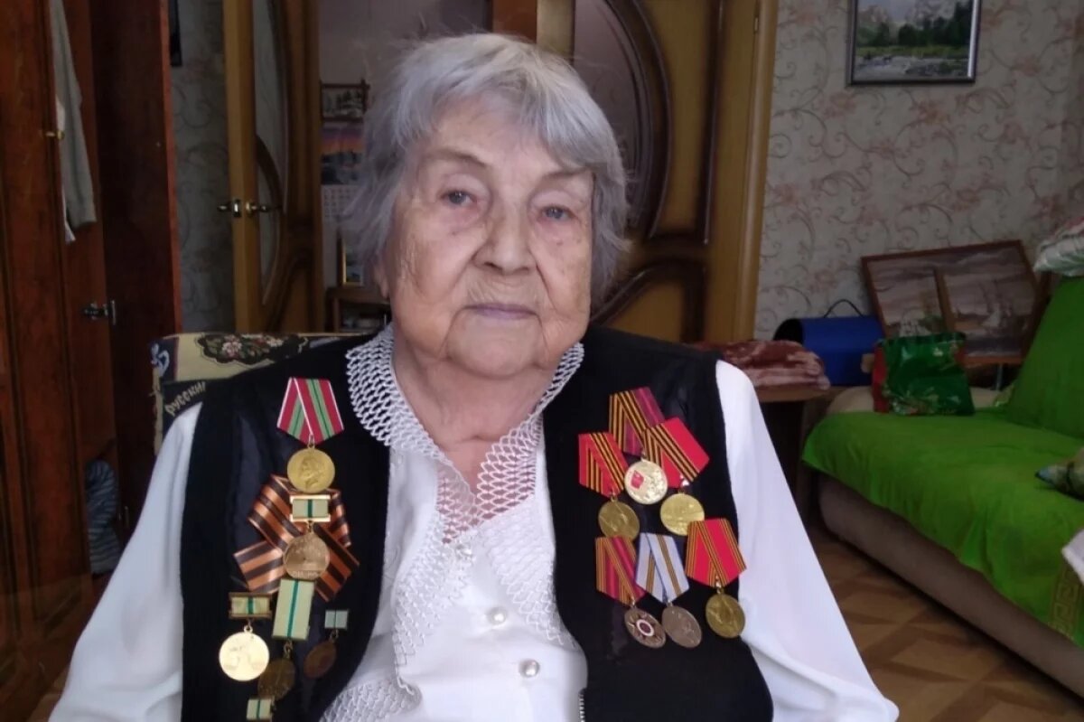    Когда началась война, Агнессе Зюзиной было четыре года.