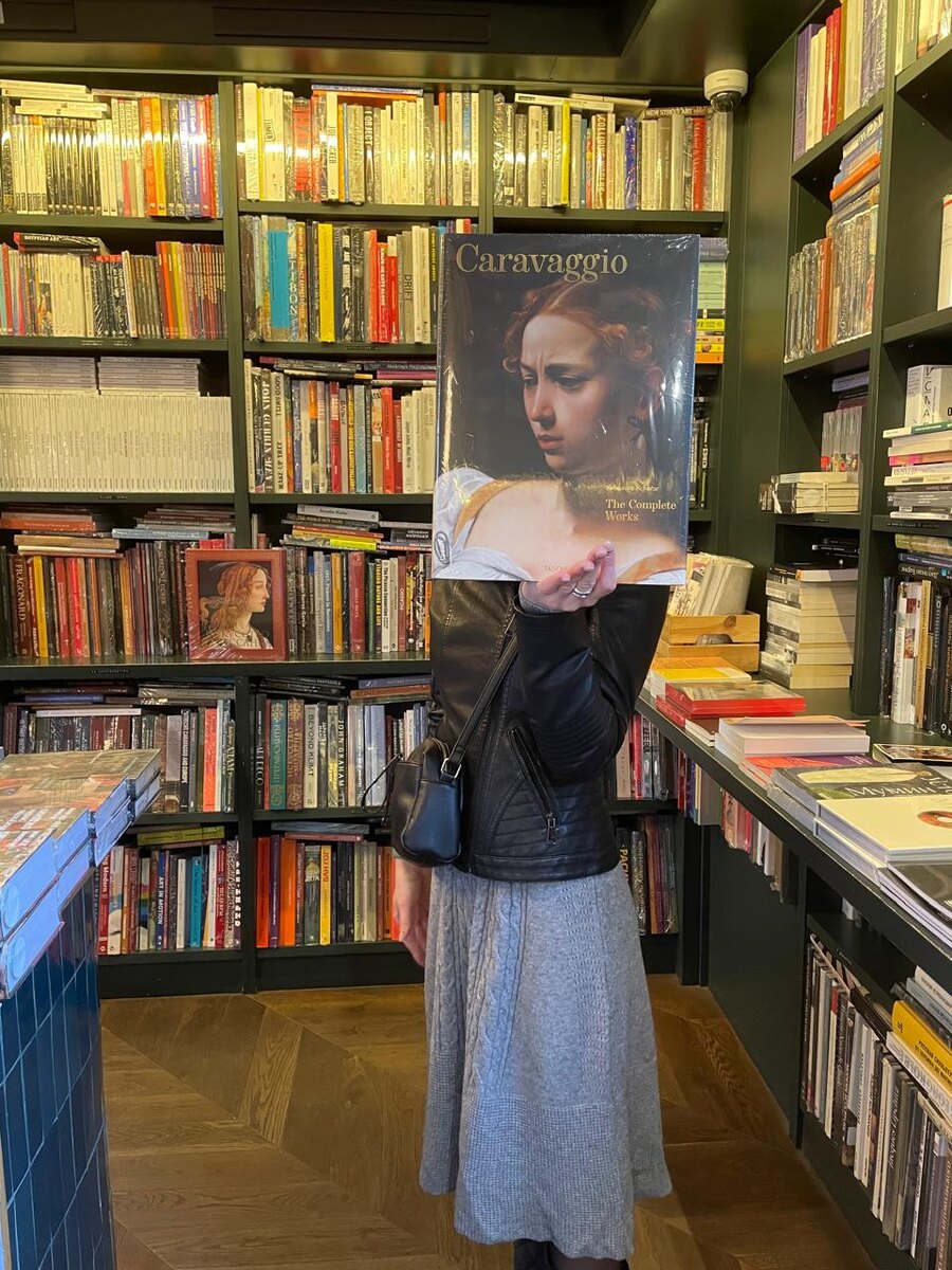 Умозрение (издательство, интернет - магазин, журнал) с 2015 года выпускает и продаёт тексты по классической философии, религии и искусству https://umozrenie.com/.
В 2022 году открыло собственный, первый философский, книжный.
В ассортименте экземпляры этого и других издательств.