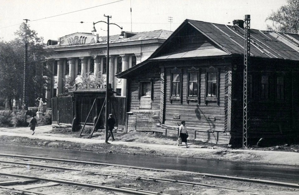    Дом пионеров на ул. Кирова. Ижевск, 1970-е годы. Фото: Госархив Удмуртии