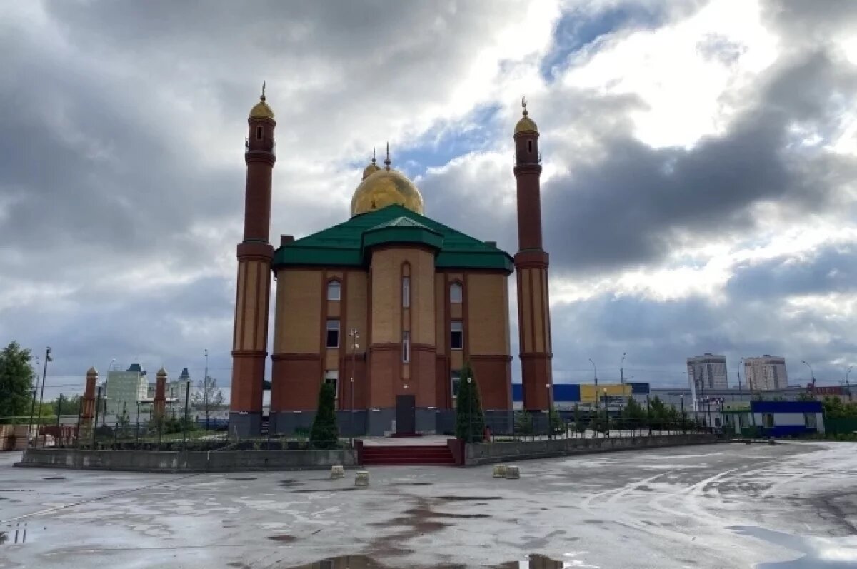    Губернатор НСО Травников похвалил Мьянманскую выставку