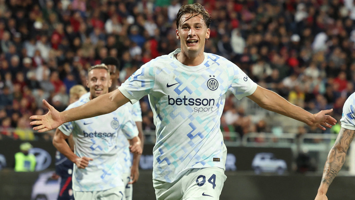    Франческо Пио Эспозито. Reuters