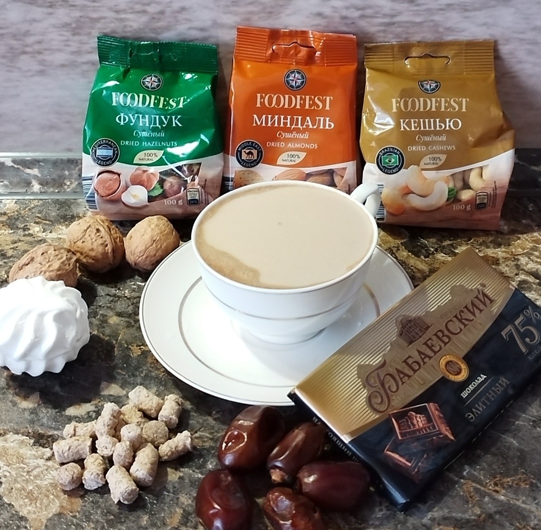 Мой лишний вес - привычка пить чай с чем-нибудь вкусненьким... 